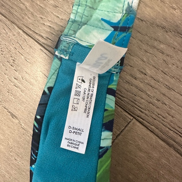 Bikini set - Picture 2 of 2